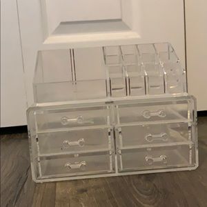 Acrylic makeup organizer